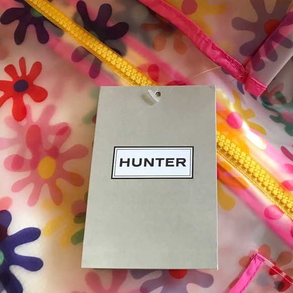 HUNTER ☔️ TRANSLUCENT FLORAL ZIP UP RAIN JACKET - Picture 3 of 10